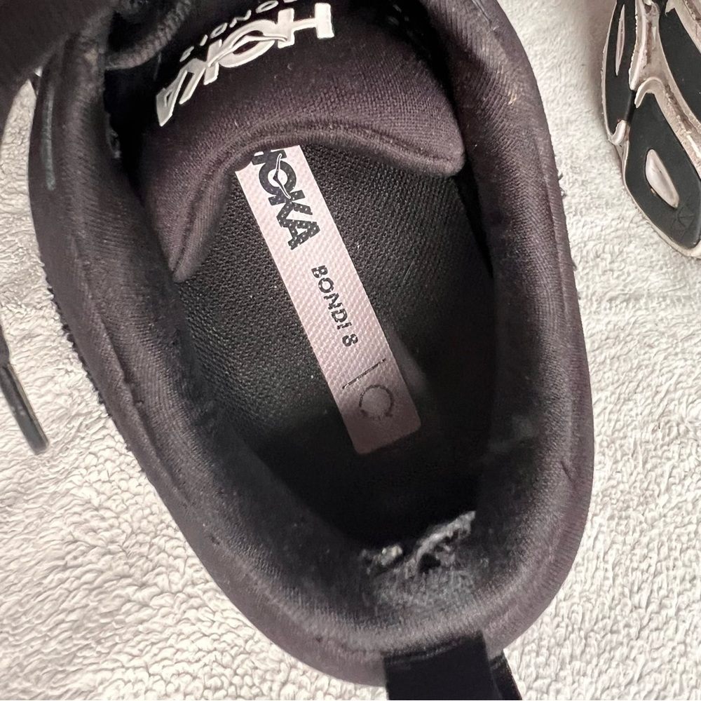 Hoka One One Bondi 8 Women's Wide Cushioned Running Shoe Sneaker Black White 8.5 - Picture 8 of 17